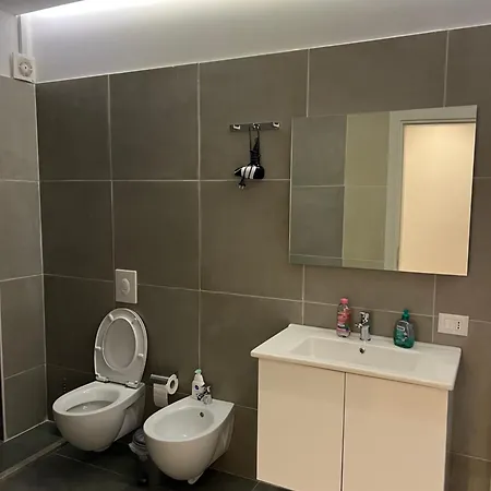 Renas 2 Apartment Tirana