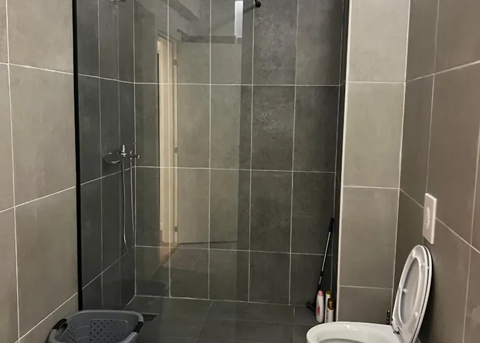 Renas 2 Apartamento Tirana