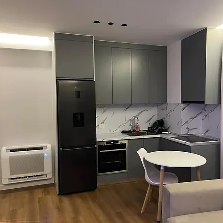 Renas Apartment